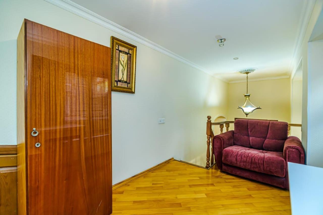 Targovu Centre 3 Room. Duplex Home. Bakoe Buitenkant foto